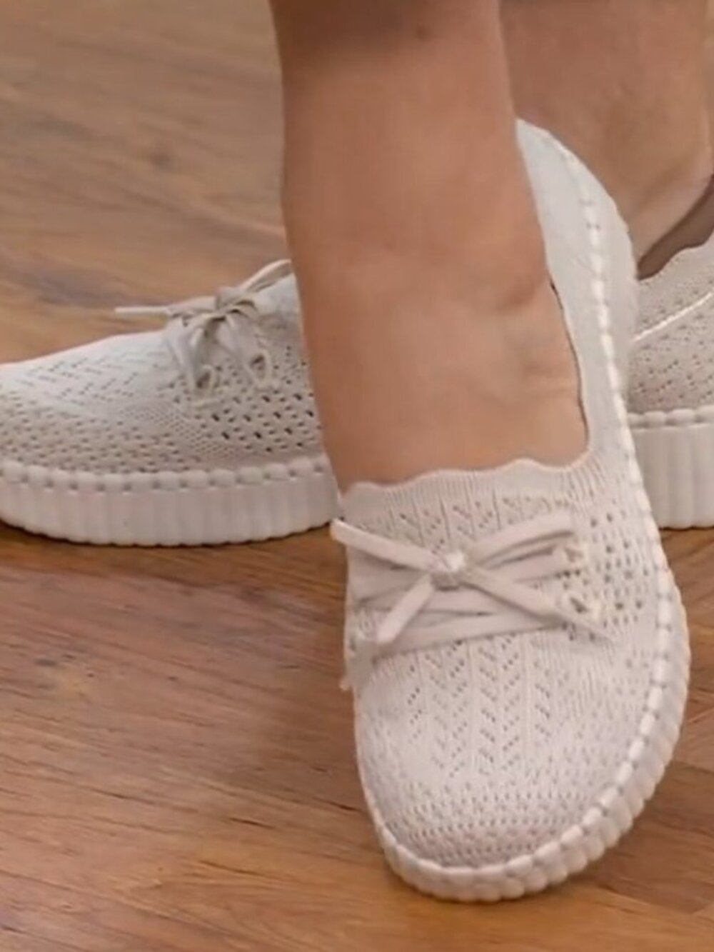 Skechers  Wilshire Blvd Knit Sail Sneakers